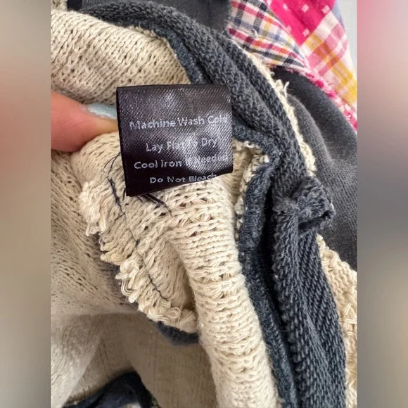 POL Patchwork Peace Sign Top NWOT Boho Cottagecore Festival Pullover - Picture 11 of 13